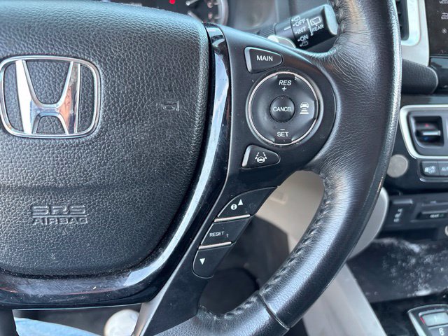 Thumbnail: 2017 Honda Pilot - 20