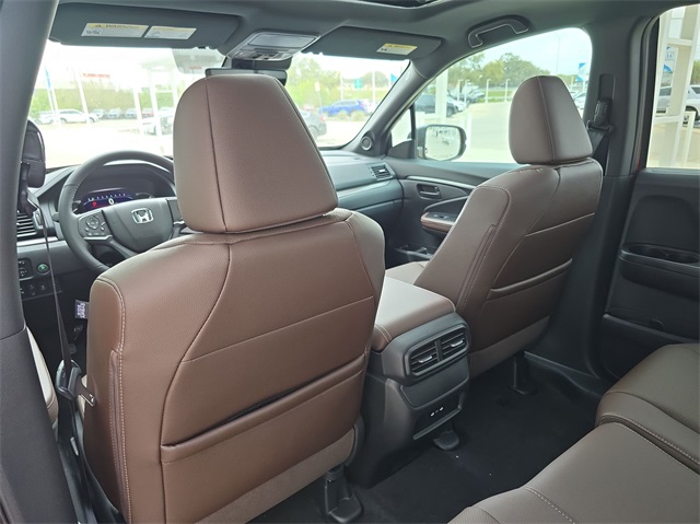 2025 Honda Passport EX-L 11