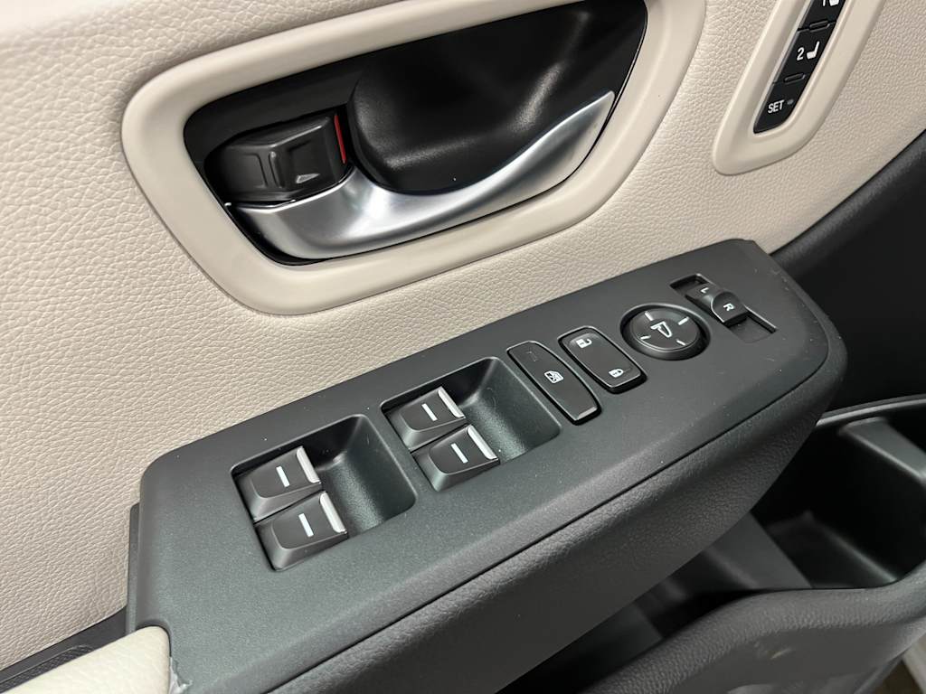 Thumbnail: 2026 Honda Pilot - 18