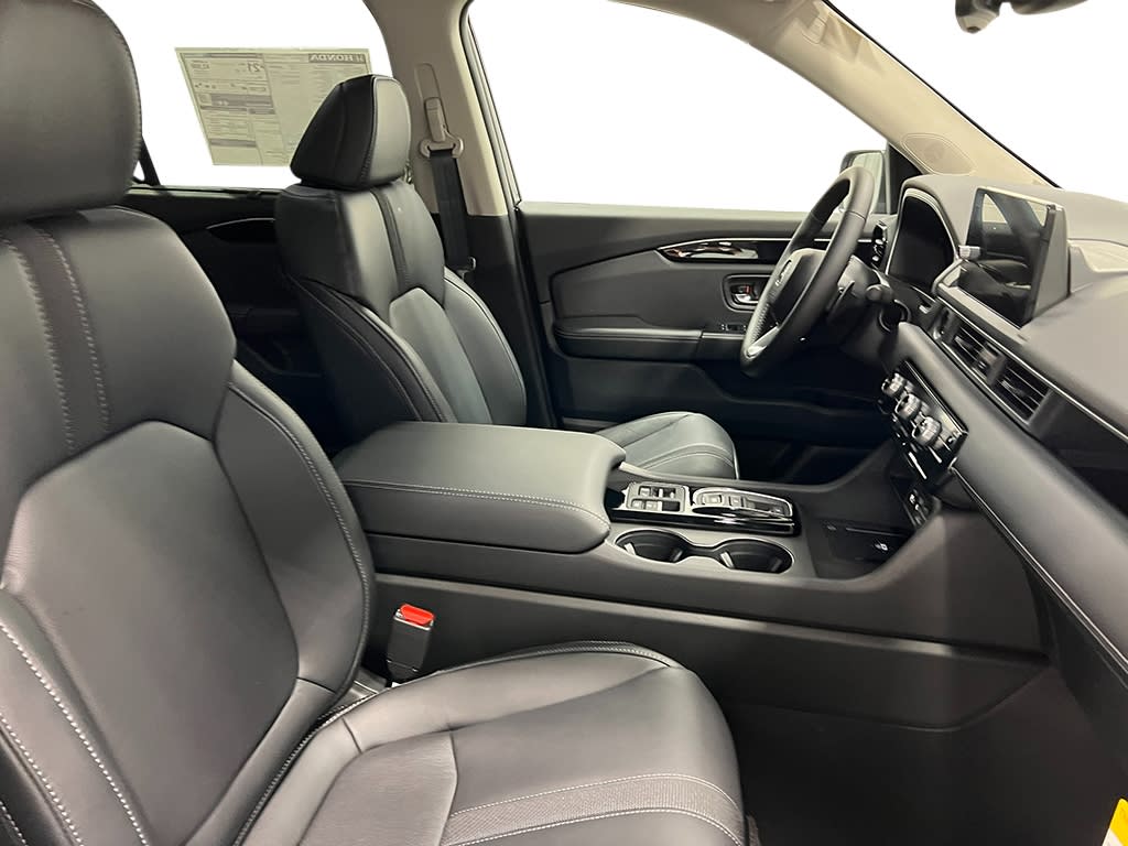 Thumbnail: 2025 Honda Pilot - 11