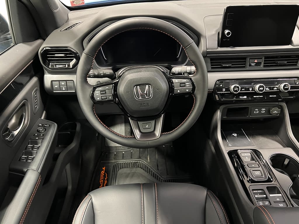 Thumbnail: 2025 Honda Pilot - 8