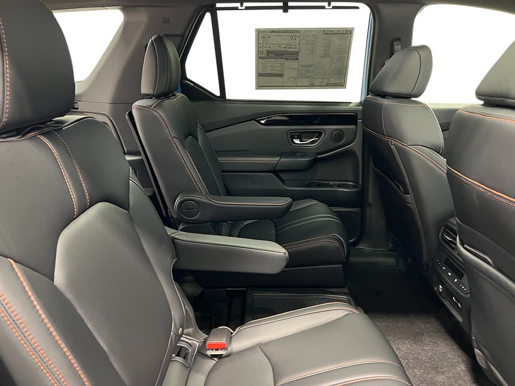 Thumbnail: 2025 Honda Pilot - 29