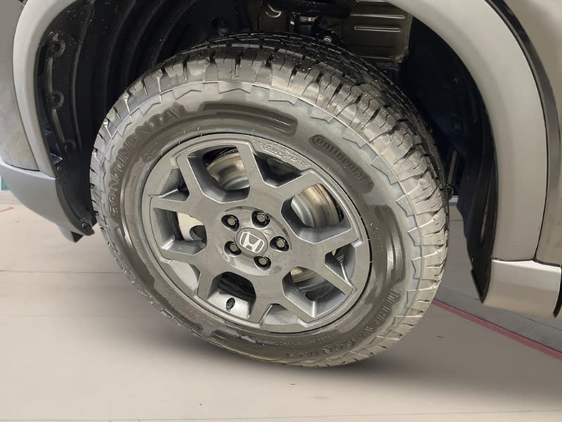 Thumbnail: 2025 Honda Pilot - 8