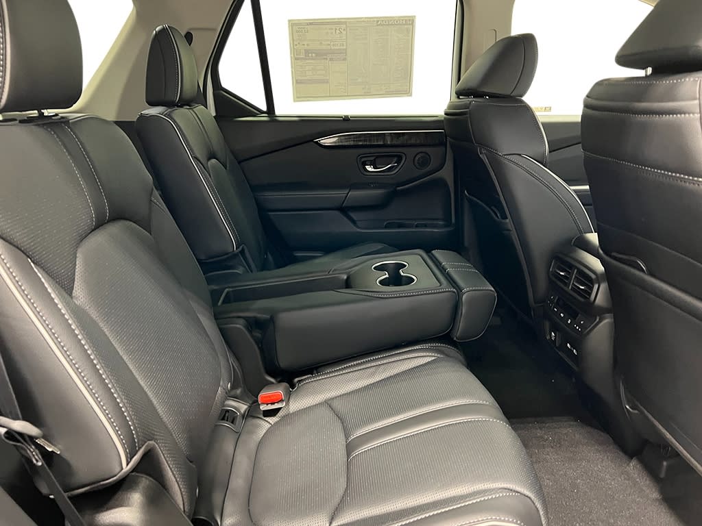 Thumbnail: 2025 Honda Pilot - 37