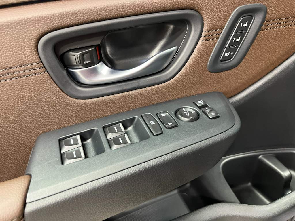 Thumbnail: 2026 Honda Pilot - 20
