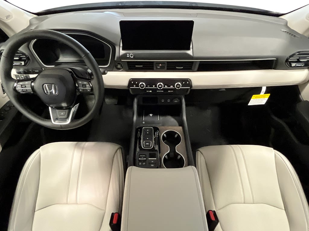 Thumbnail: 2026 Honda Pilot - 2