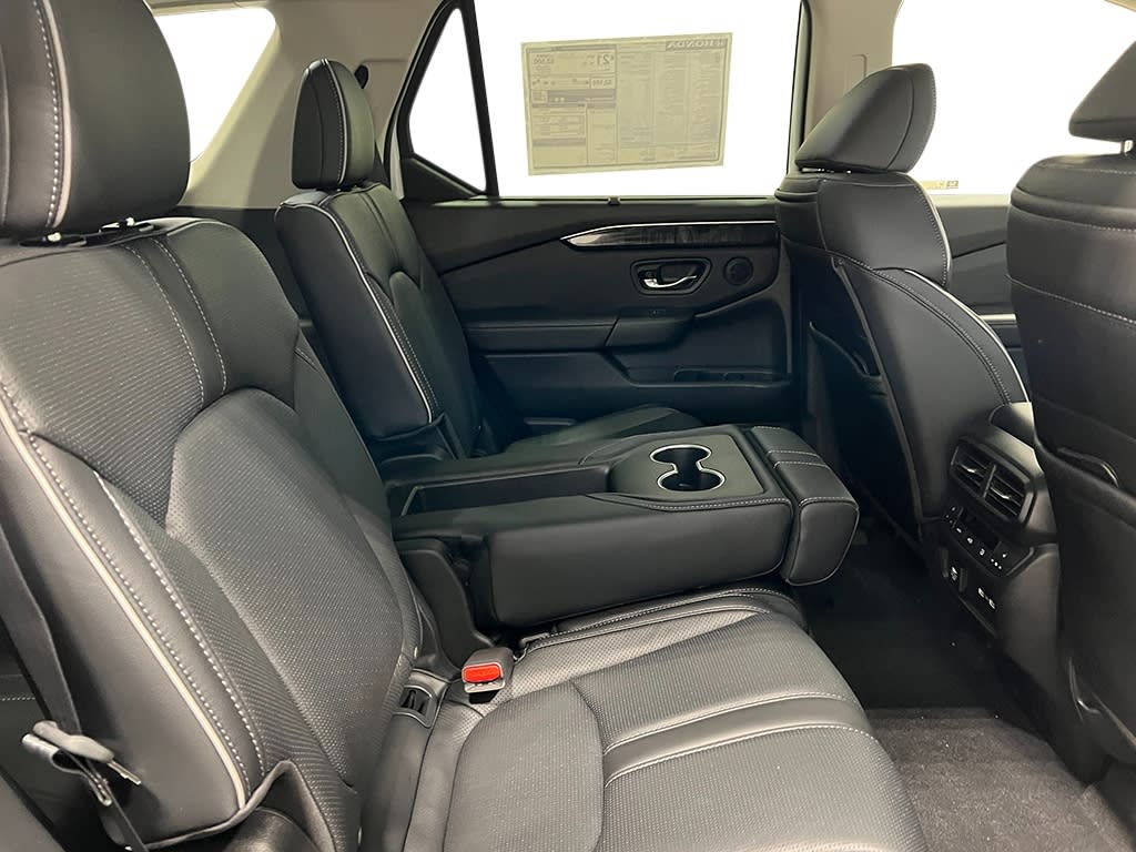 Thumbnail: 2025 Honda Pilot - 37