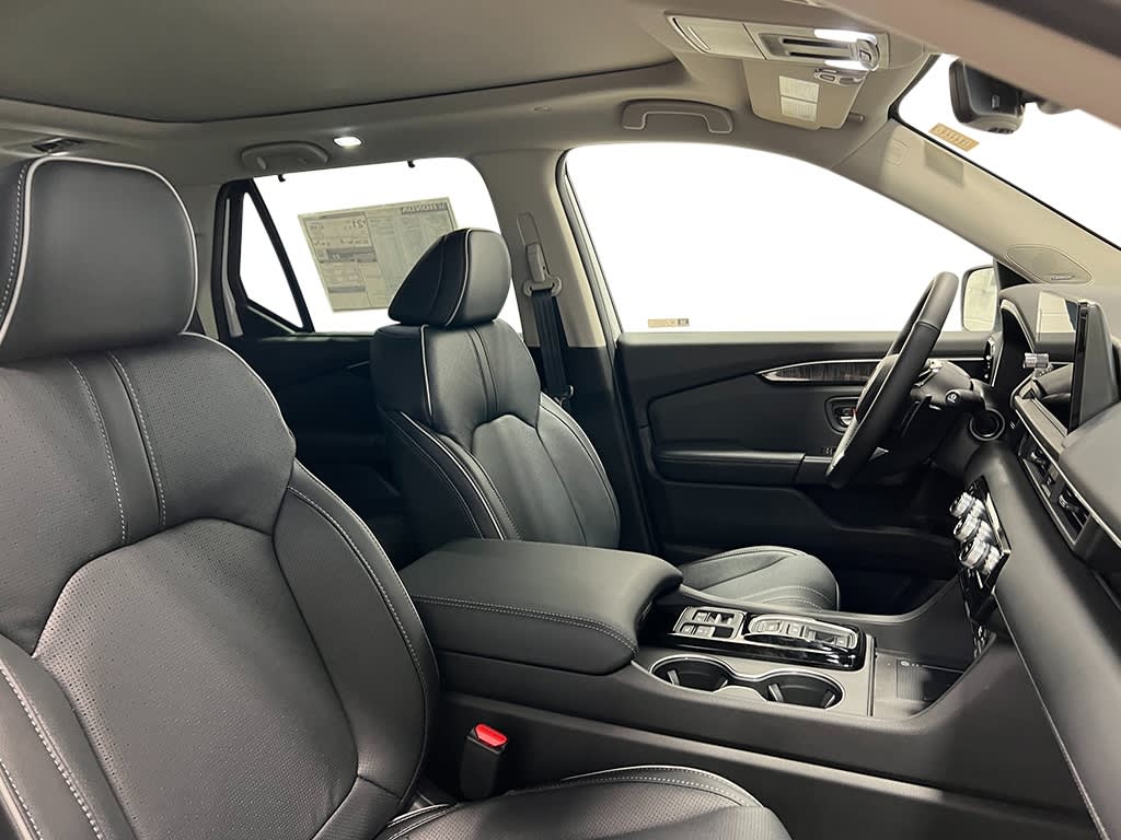 Thumbnail: 2025 Honda Pilot - 12
