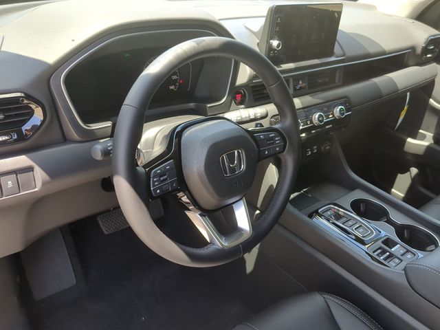Thumbnail: 2025 Honda Pilot - 2
