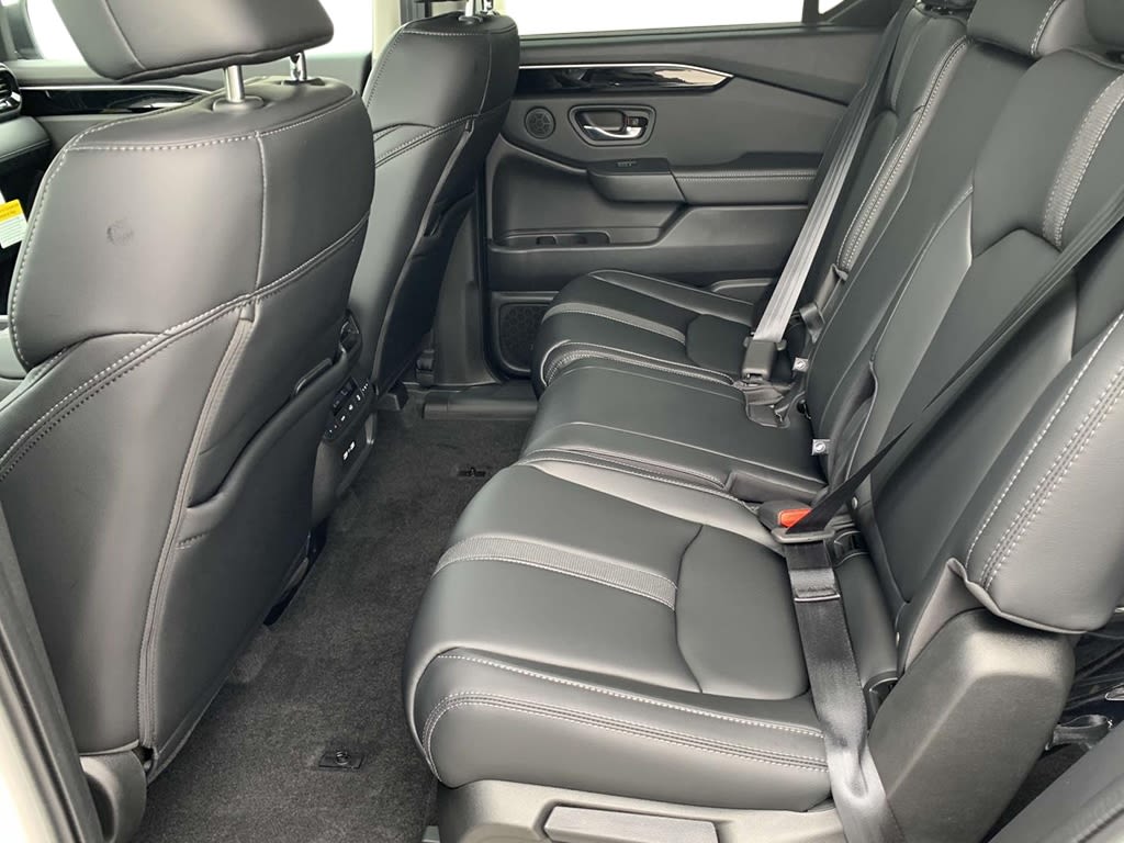 Thumbnail: 2025 Honda Pilot - 9