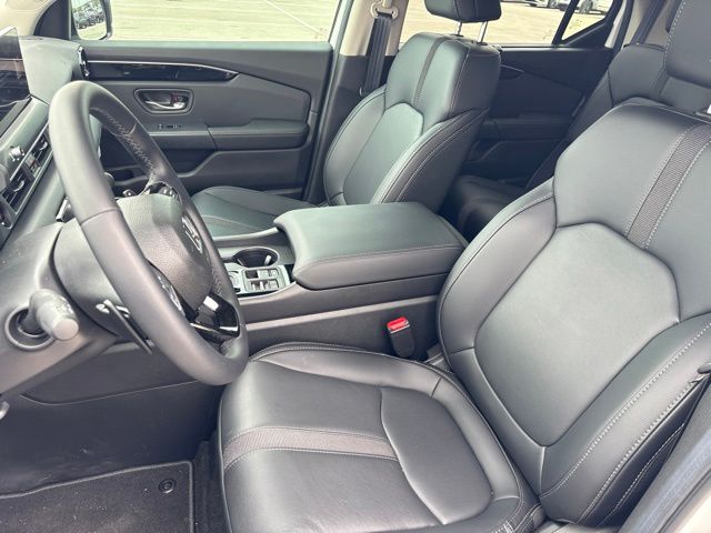 Thumbnail: 2026 Honda Pilot - 9