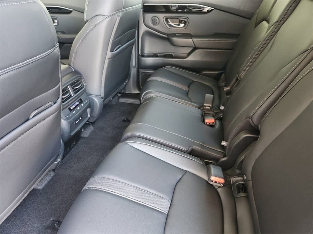 Thumbnail: 2025 Honda Pilot - 9