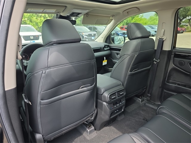 Thumbnail: 2025 Honda Pilot - 11