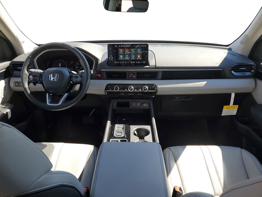 Thumbnail: 2025 Honda Pilot - 2