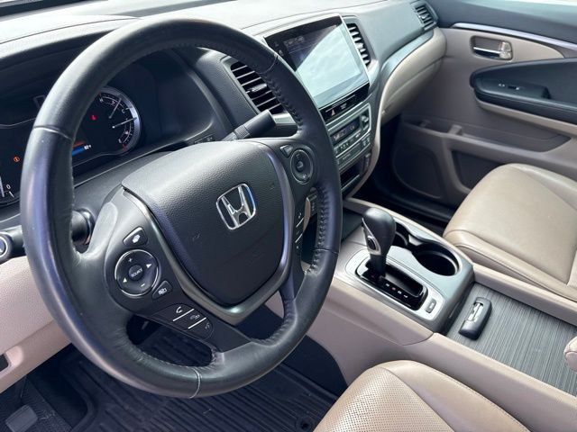 Thumbnail: 2017 Honda Ridgeline - 2
