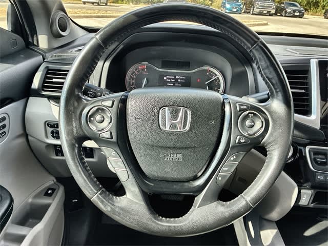 Thumbnail: 2019 Honda Ridgeline - 14