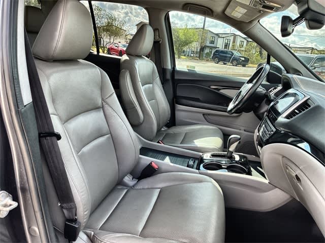 Thumbnail: 2019 Honda Ridgeline - 30