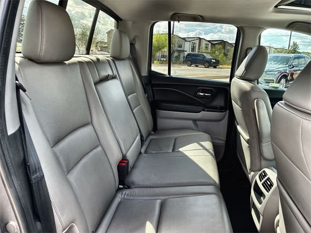 Thumbnail: 2019 Honda Ridgeline - 28