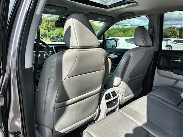 Thumbnail: 2019 Honda Ridgeline - 13