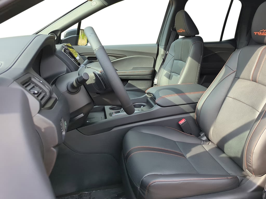 Thumbnail: 2025 Honda Ridgeline - 8