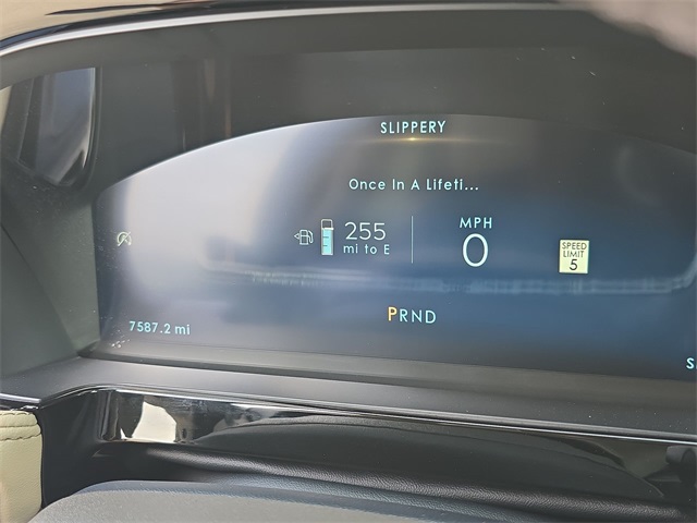 2023 Lincoln Corsair Standard 17