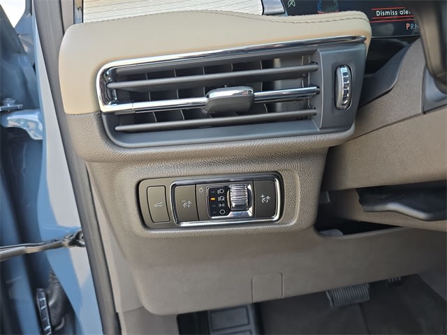 2023 Lincoln Corsair Standard 39