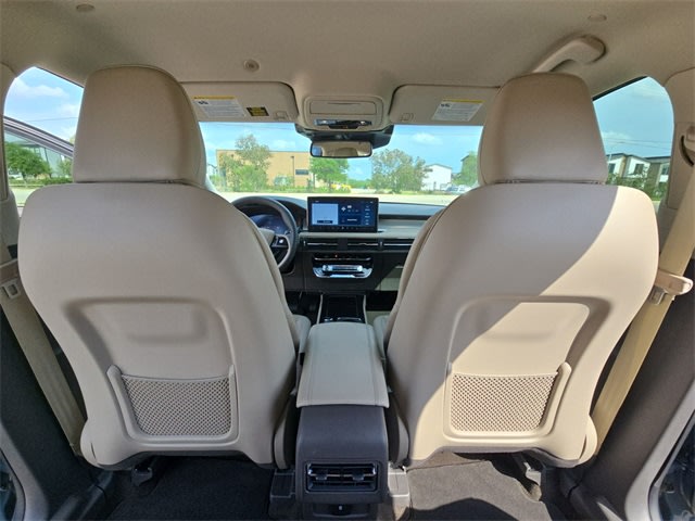 2023 Lincoln Corsair Standard 12
