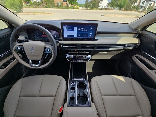 2023 Lincoln Corsair Standard 10