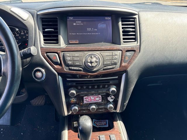 Thumbnail: 2014 Nissan Pathfinder - 12