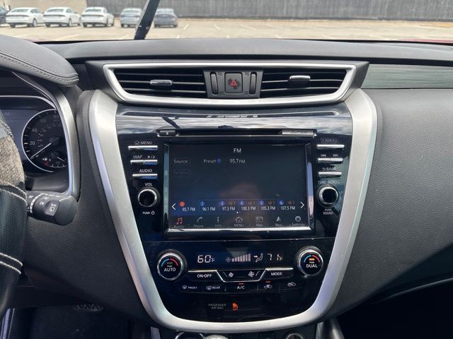 Thumbnail: 2016 Nissan Murano - 10
