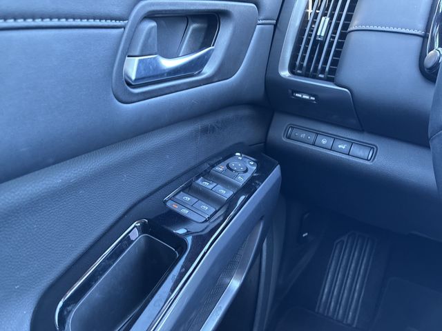 Thumbnail: 2022 Nissan Pathfinder - 38