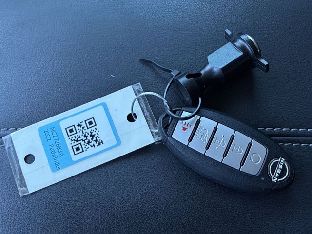 Thumbnail: 2022 Nissan Pathfinder - 20