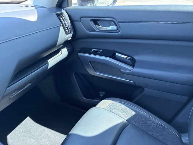 Thumbnail: 2022 Nissan Pathfinder - 36