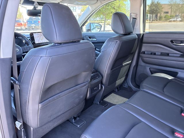 Thumbnail: 2022 Nissan Pathfinder - 13