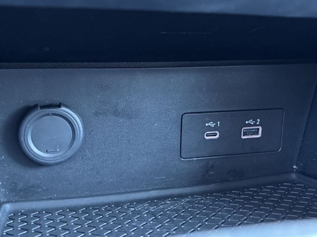 Thumbnail: 2022 Nissan Pathfinder - 37