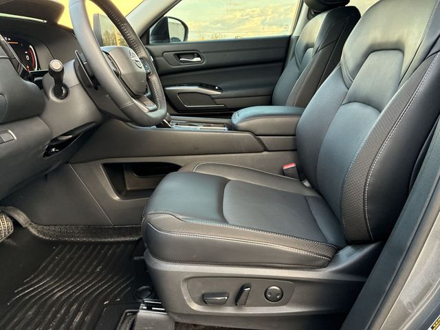 Thumbnail: 2026 Nissan Pathfinder - 12