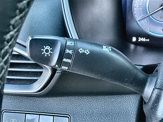 Thumbnail: 2022 Hyundai Santa Fe - 31