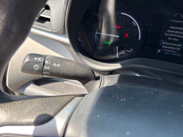 Thumbnail: 2021 Toyota Sienna - 21