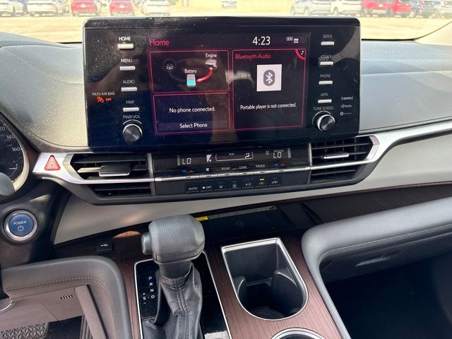 Thumbnail: 2021 Toyota Sienna - 11