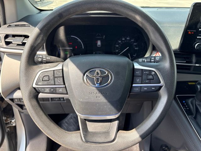 Thumbnail: 2021 Toyota Sienna - 7