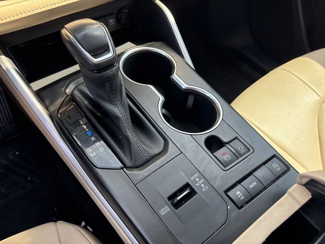 Thumbnail: 2021 Toyota Highlander - 12