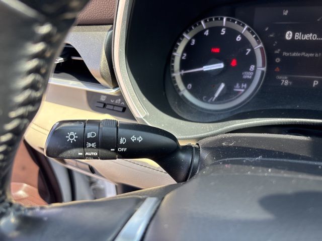 Thumbnail: 2021 Toyota Highlander - 22