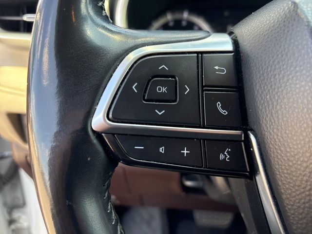 Thumbnail: 2021 Toyota Highlander - 20