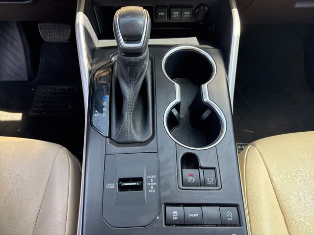 Thumbnail: 2021 Toyota Highlander - 24