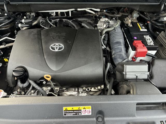 Thumbnail: 2020 Toyota Highlander - 8