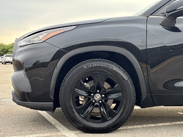 Thumbnail: 2020 Toyota Highlander - 7