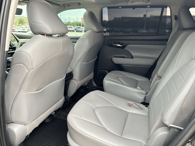 Thumbnail: 2020 Toyota Highlander - 12