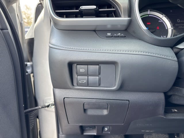 Thumbnail: 2023 Toyota Highlander - 19