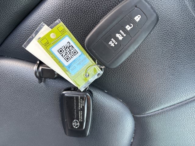 Thumbnail: 2023 Toyota Highlander - 14