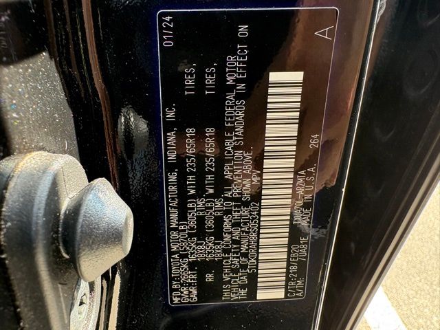 Thumbnail: 2024 Toyota Highlander - 14